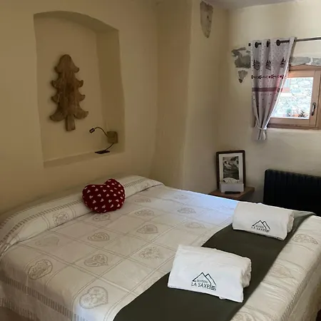 Maison La Saxe Guest house 4*