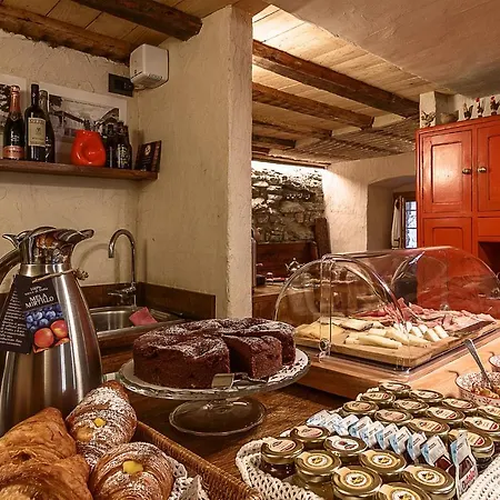 Maison La Saxe Guest house Courmayeur