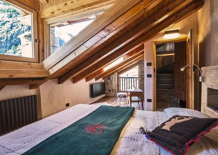 Konukevi Maison La Saxe Courmayeur